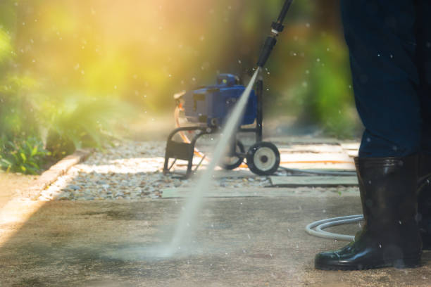 Best Vinyl Siding Pressure Washing in Village Of Waukesha, WI